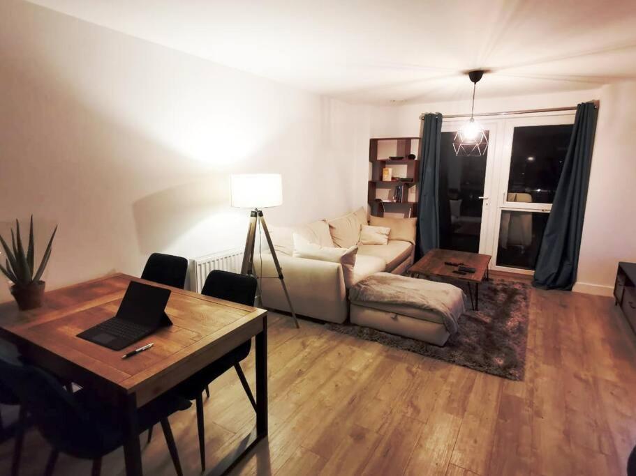 Luxury 1 Bedroom Flat With Balcony - St Anne'S Hove Extérieur photo