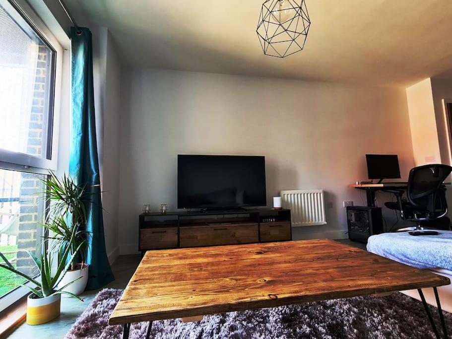 Luxury 1 Bedroom Flat With Balcony - St Anne'S Hove Extérieur photo
