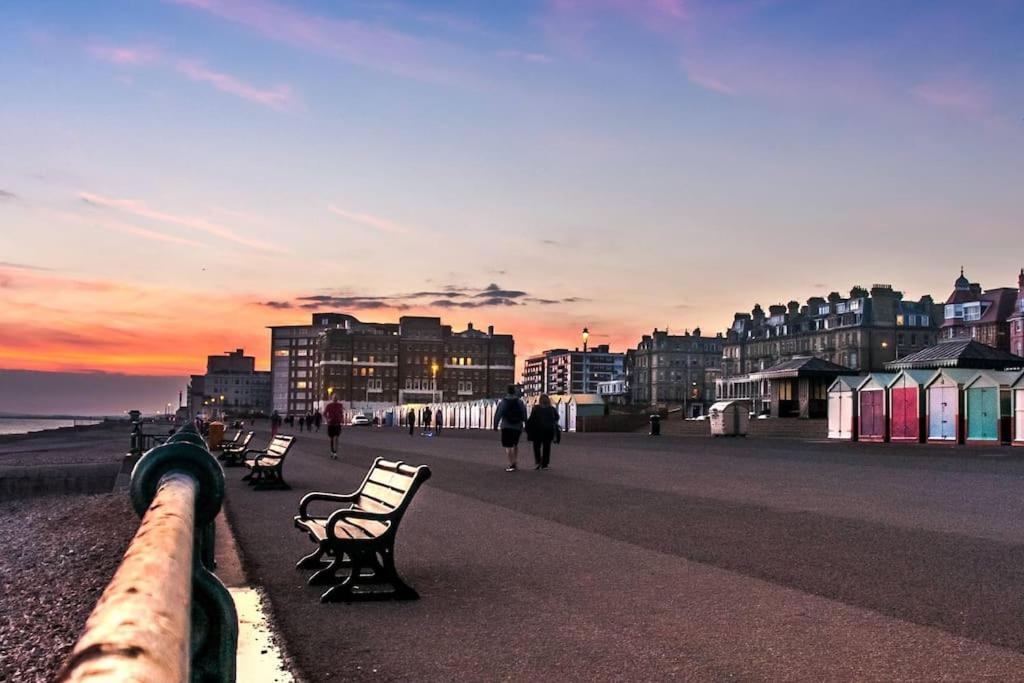 Luxury 1 Bedroom Flat With Balcony - St Anne'S Hove Extérieur photo